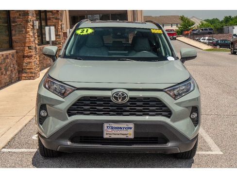 Used 2021 Toyota RAV4 XLE Premium AWD/4WD image 8