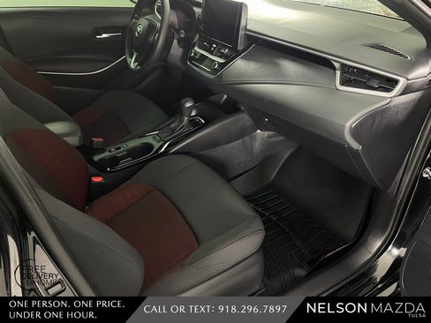 Used 2024 Toyota Corolla SE image 41