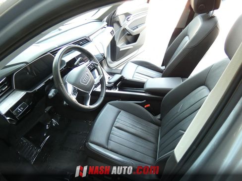 Used 2021 Audi e-tron Premium Plus AWD/4WD image 47