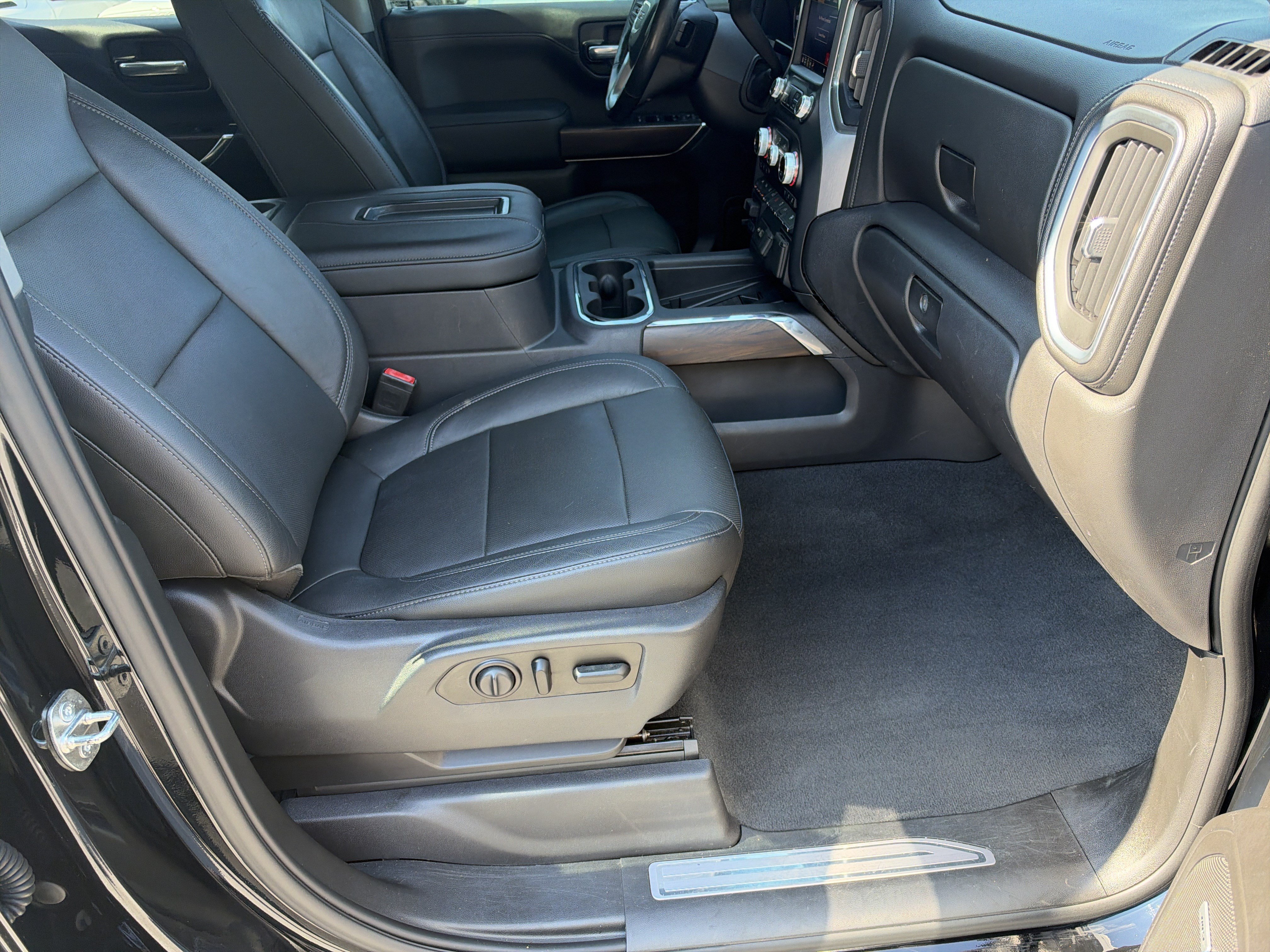 Used 2019 GMC Sierra 1500 SLT w/ SLT Premium Plus Package RWD image 16