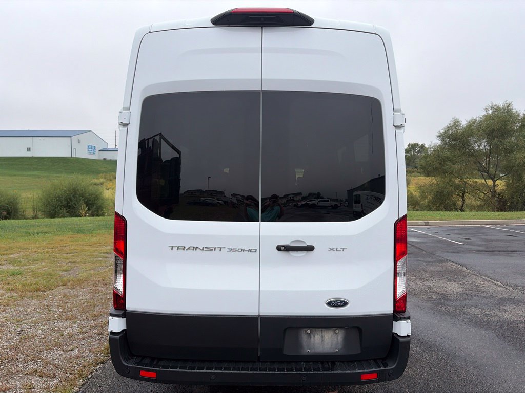 Used 2023 Ford Transit 350 XLT RWD image 5