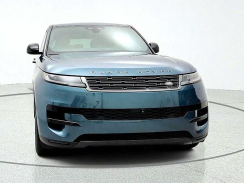 Used 2024 Land Rover Range Rover Sport SE AWD/4WD image 2