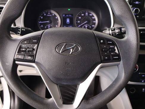 Used 2021 Hyundai Tucson SEL FWD image 3