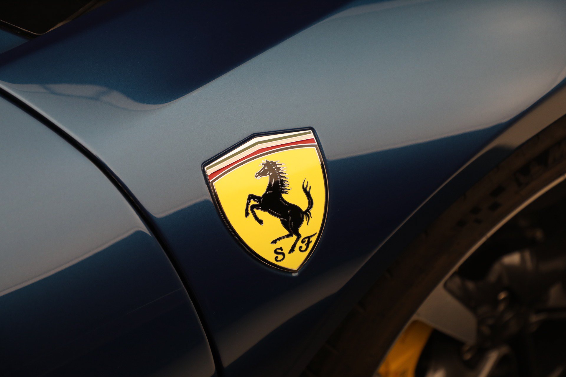 Used 2024 Ferrari SF90 Spider AWD/4WD image 39