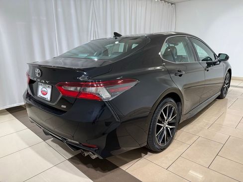 Certified 2023 Toyota Camry SE image 5