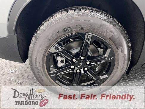 New 2025 Chevrolet Blazer LT w/ Midnight/Sport Edition image 18