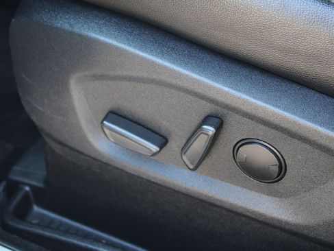 Used 2024 Ford Edge Titanium image 24