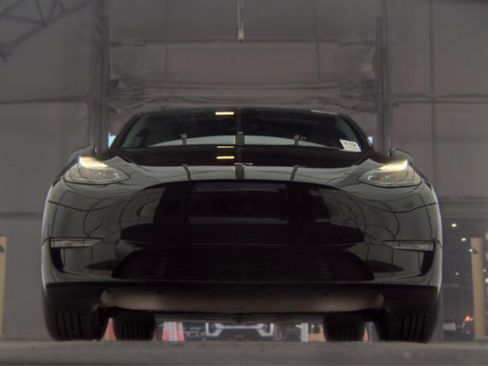 Used 2023 Tesla Model Y Performance AWD/4WD image 23