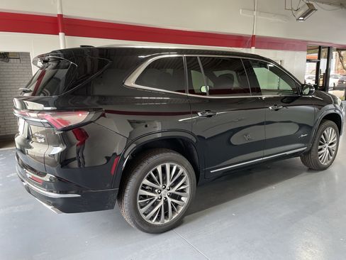 New 2026 Buick Enclave Avenir w/ Super Cruise Package image 4