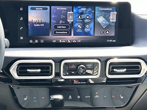 New 2026 Nissan Sentra SL w/ Floor Mat Package FWD image 25