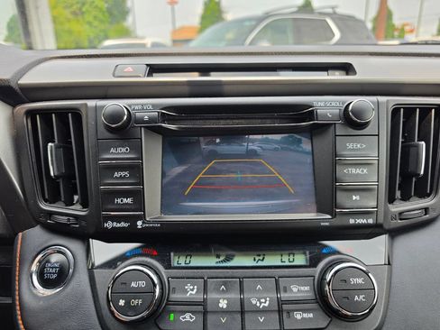 Used 2016 Toyota RAV4 SE AWD/4WD image 15