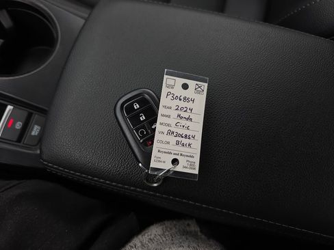 Used 2024 Honda Civic Touring image 37