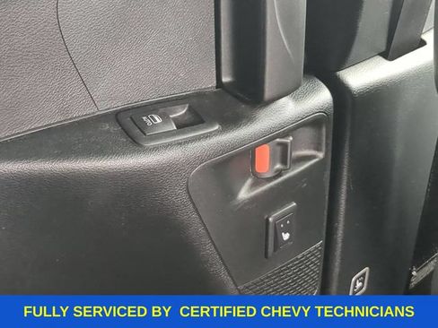Used 2025 Chrysler Pacifica Limited FWD image 38