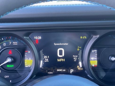 Used 2024 Jeep Wrangler Unlimited Rubicon 4xe w/ Technology Group image 13