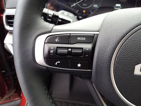 Used 2025 Kia Sportage X-Pro AWD/4WD image 20