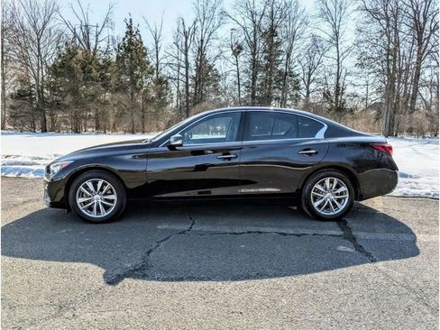 Used 2022 INFINITI Q50 PURE image 9