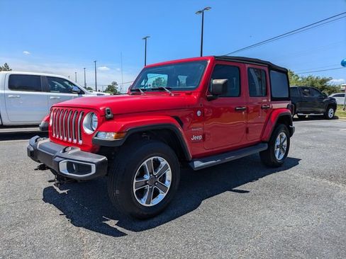 Used 2020 Jeep Wrangler Unlimited Sahara AWD/4WD image 9