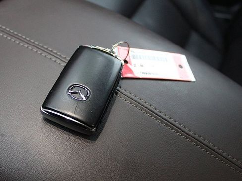 Used 2023 MAZDA CX-30 AWD 2.5 S w/ Premium Package image 19