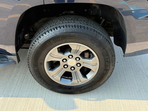 Used 2018 Chevrolet Tahoe LS w/ Skid Plate Package AWD/4WD image 42