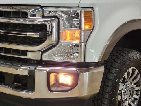 Used 2022 Ford F250 Lariat w/ Lariat Value Package AWD/4WD image 14