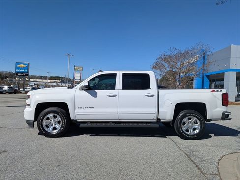 Used 2018 Chevrolet Silverado 1500 LT w/ All Star Edition image 5