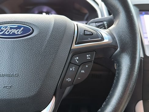 Used 2019 Ford Edge SEL w/ Equipment Group 201A FWD image 18