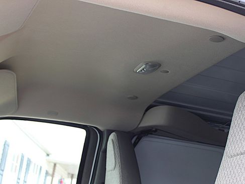 Used 2025 GMC Savana 2500 w/ Driver Convenience Package image 14