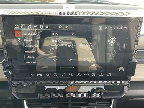 New 2026 GMC Hummer EV 4x4 Crew Cab image 13