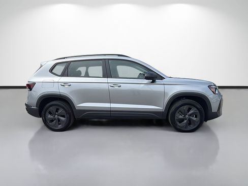 Used 2025 Volkswagen Taos S FWD image 2