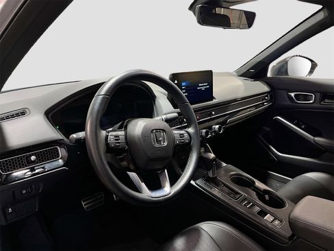 Used 2025 Honda Civic Sport Touring image 9