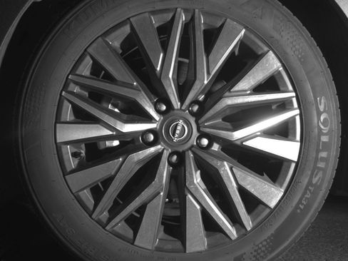 Used 2025 Nissan Altima 2.5 SV image 12