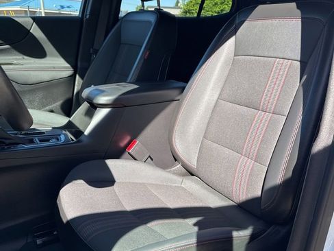 Used 2023 Chevrolet Equinox RS FWD image 27