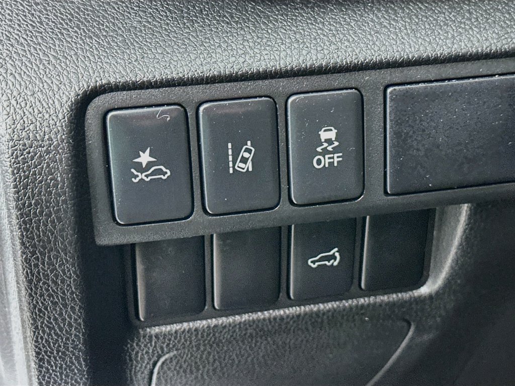 Used 2025 Mitsubishi Eclipse Cross SE AWD/4WD image 15