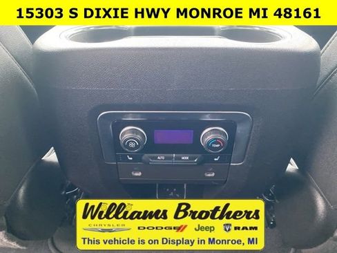 Used 2022 Chevrolet Tahoe LT w/ Luxury Package image 24