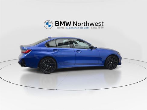 Used 2026 BMW 330i xDrive Sedan w/ M Sport Package image 4