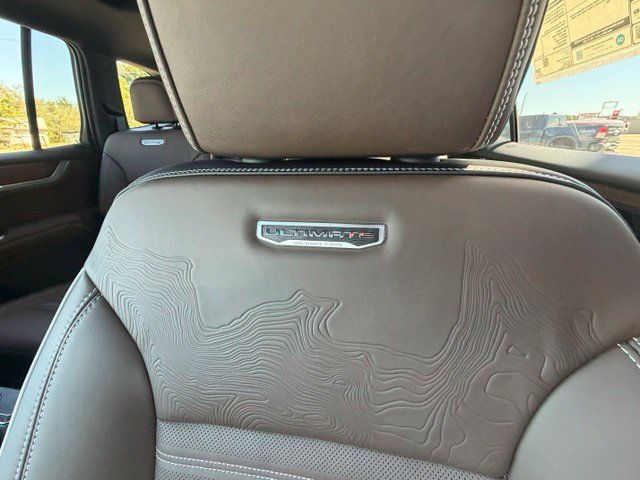 New 2027 GMC Acadia Denali Ultimate w/ LPO, Floor Liner Package AWD/4WD image 6