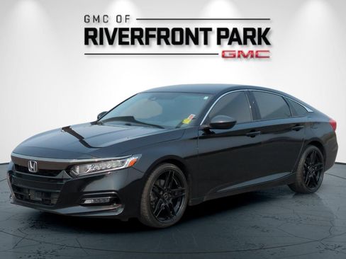 Used 2018 Honda Accord Sport image 7