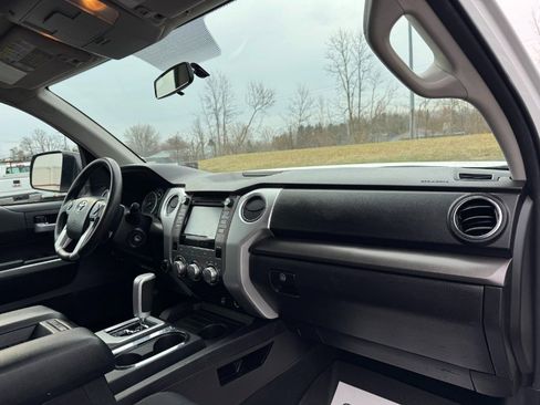 Used 2016 Toyota Tundra SR5 image 20