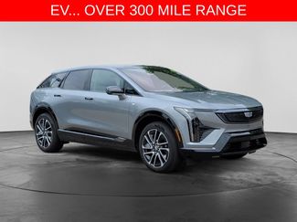 Used 2025 Cadillac Optiq Sport 2 w/ LPO, Floor Liner Package AWD/4WD video 1