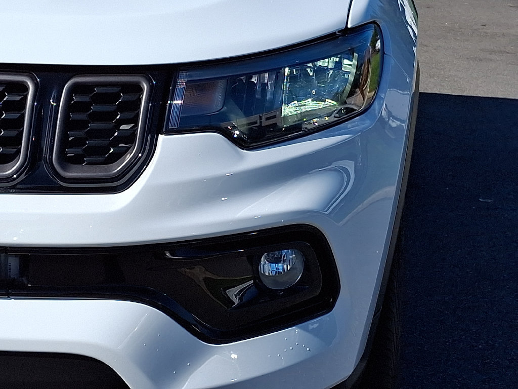 Certified 2026 Jeep Compass Limited AWD/4WD image 9