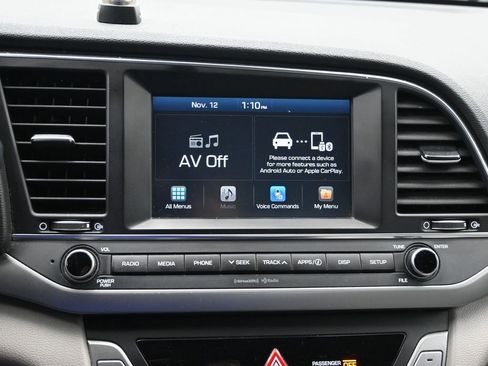 Used 2018 Hyundai Elantra SEL image 15