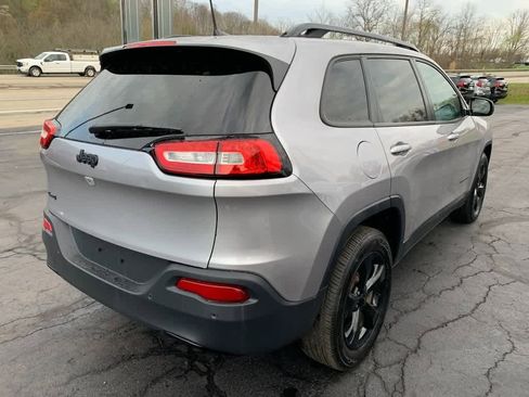 Used 2018 Jeep Cherokee Limited w/ High Altitude Package AWD/4WD image 5