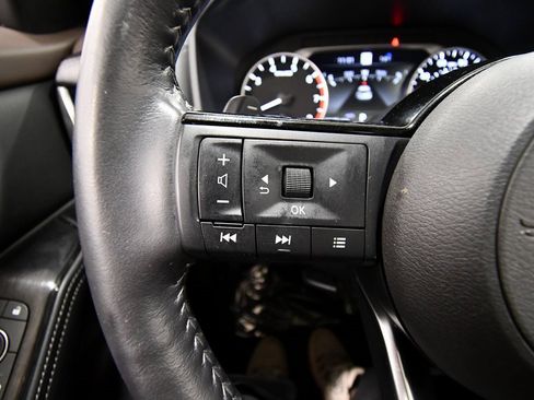 Used 2023 Nissan Rogue SL w/ SL Premium Package image 21