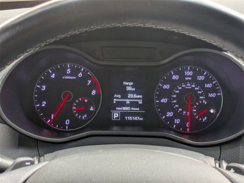 Used 2016 Hyundai Veloster Turbo image 27