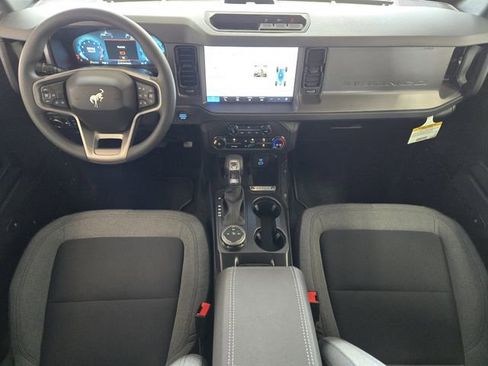 New 2025 Ford Bronco 4-Door image 19