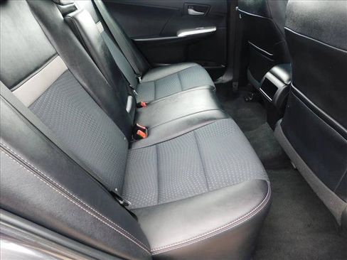Used 2014 Toyota Camry SE w/ Fleet Convenience Package FWD image 24