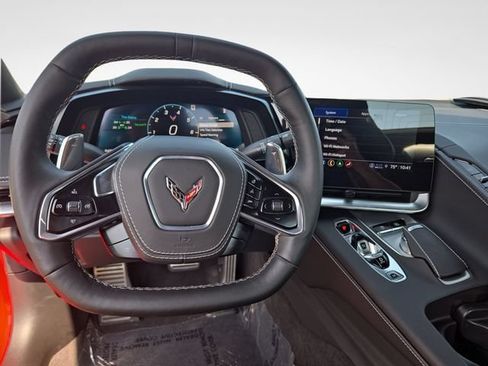 Used 2023 Chevrolet Corvette Stingray Premium Conv w/ Z51 Performance Package RWD image 19