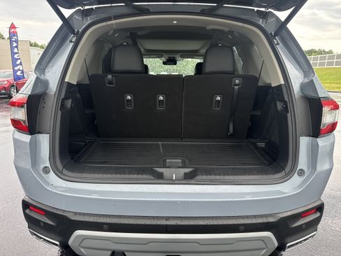 Used 2024 Honda Pilot Touring image 12