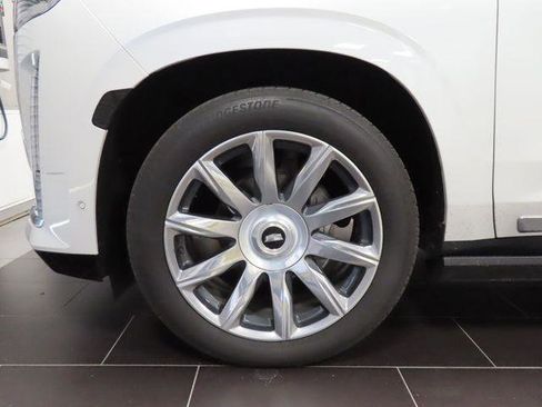 Certified 2022 Cadillac Escalade Premium Luxury Platinum AWD/4WD image 40