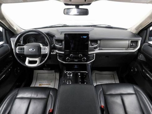 Used 2024 Ford Expedition XLT image 36